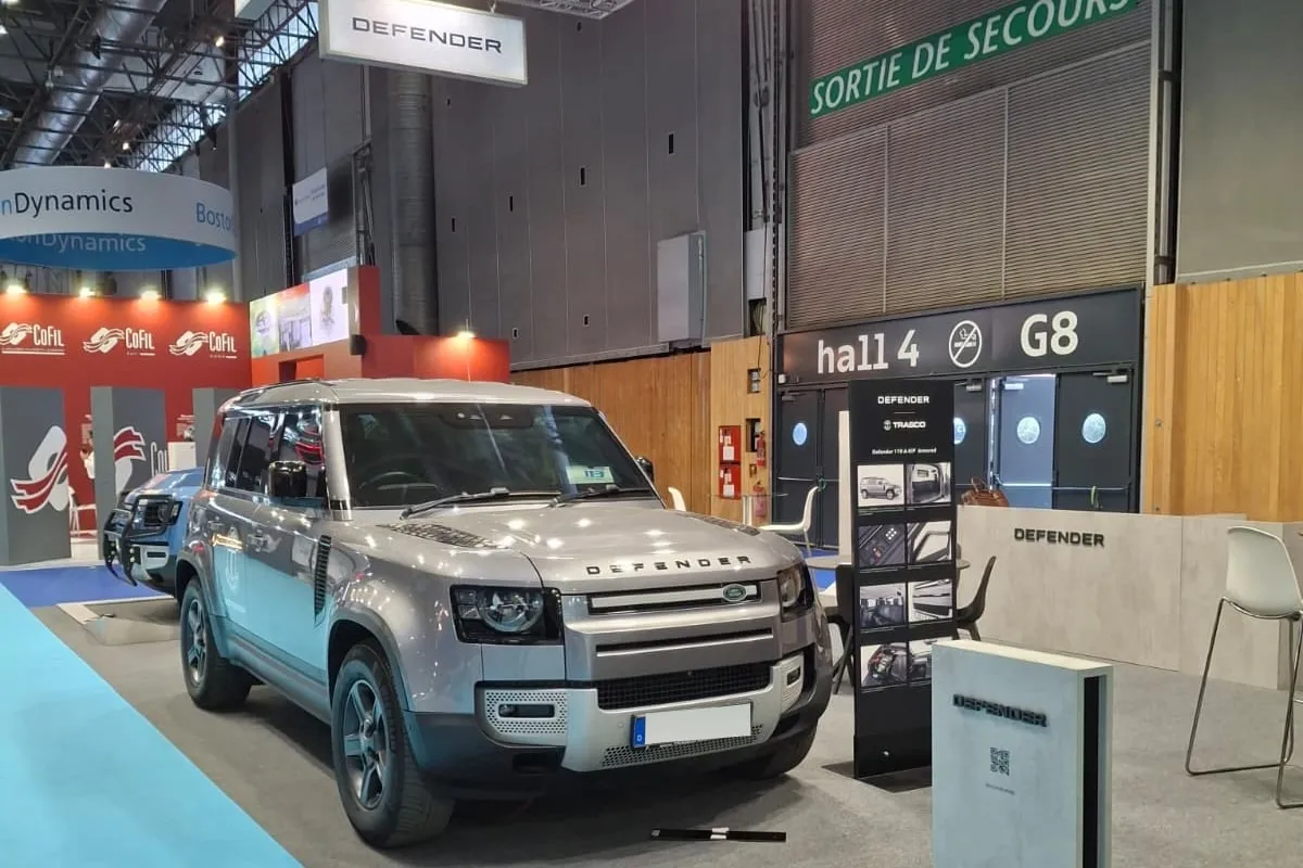 DEFENDER-Stand in Halle 4 der Eurosatory 2026 mit dem TRASCO Defender A-KIP®