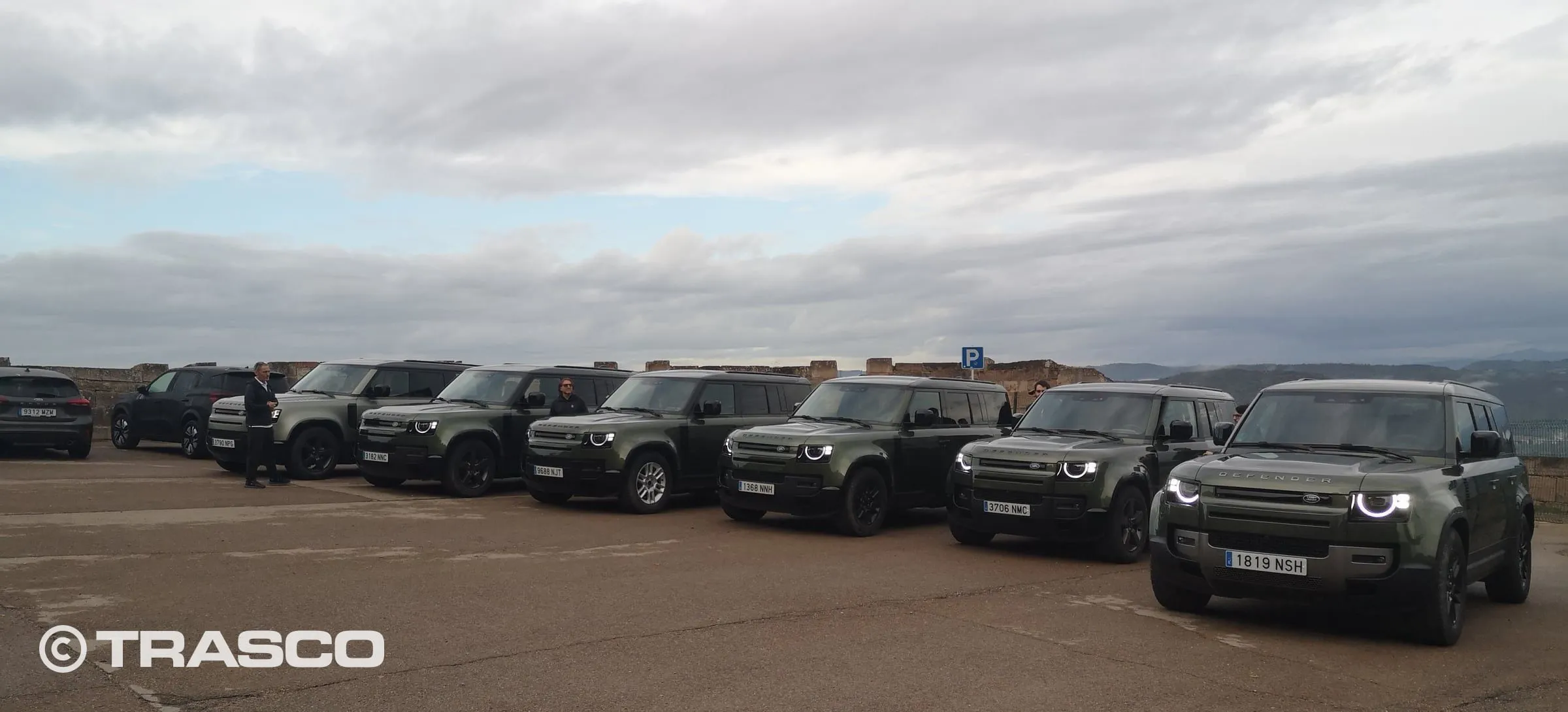 Defender avant le départ, au-dessus de la vallée de Súria