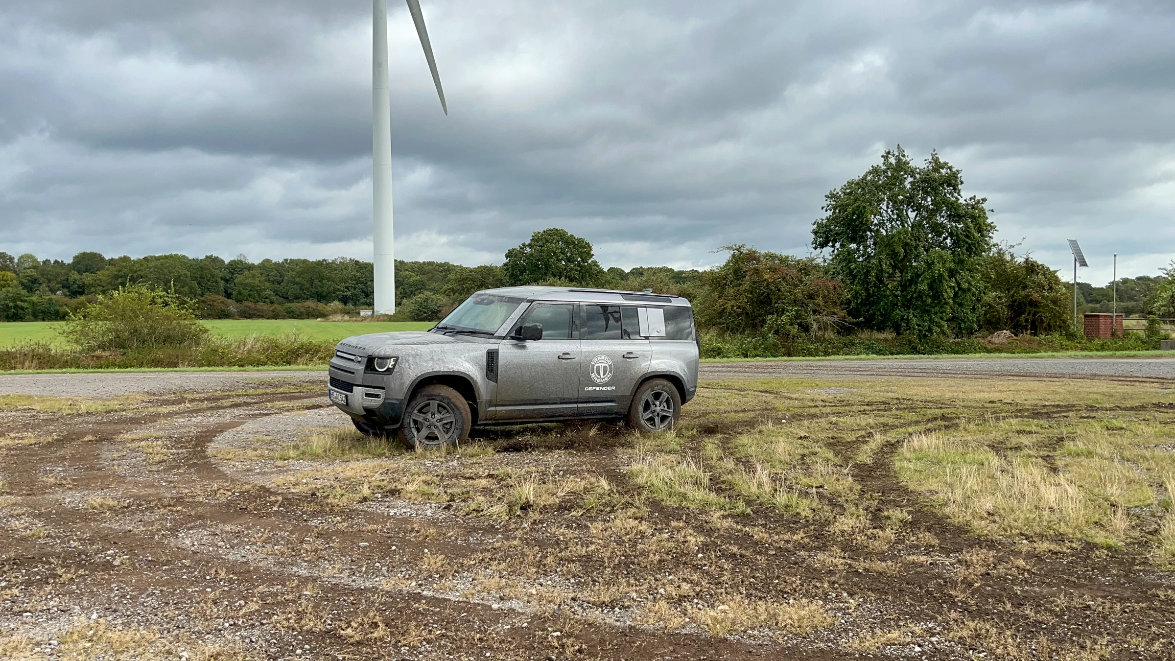 Defender 110 A-KIP® im Gelände