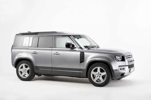 Defender 110 A-KIP®, Studioaufnahme von der Seite