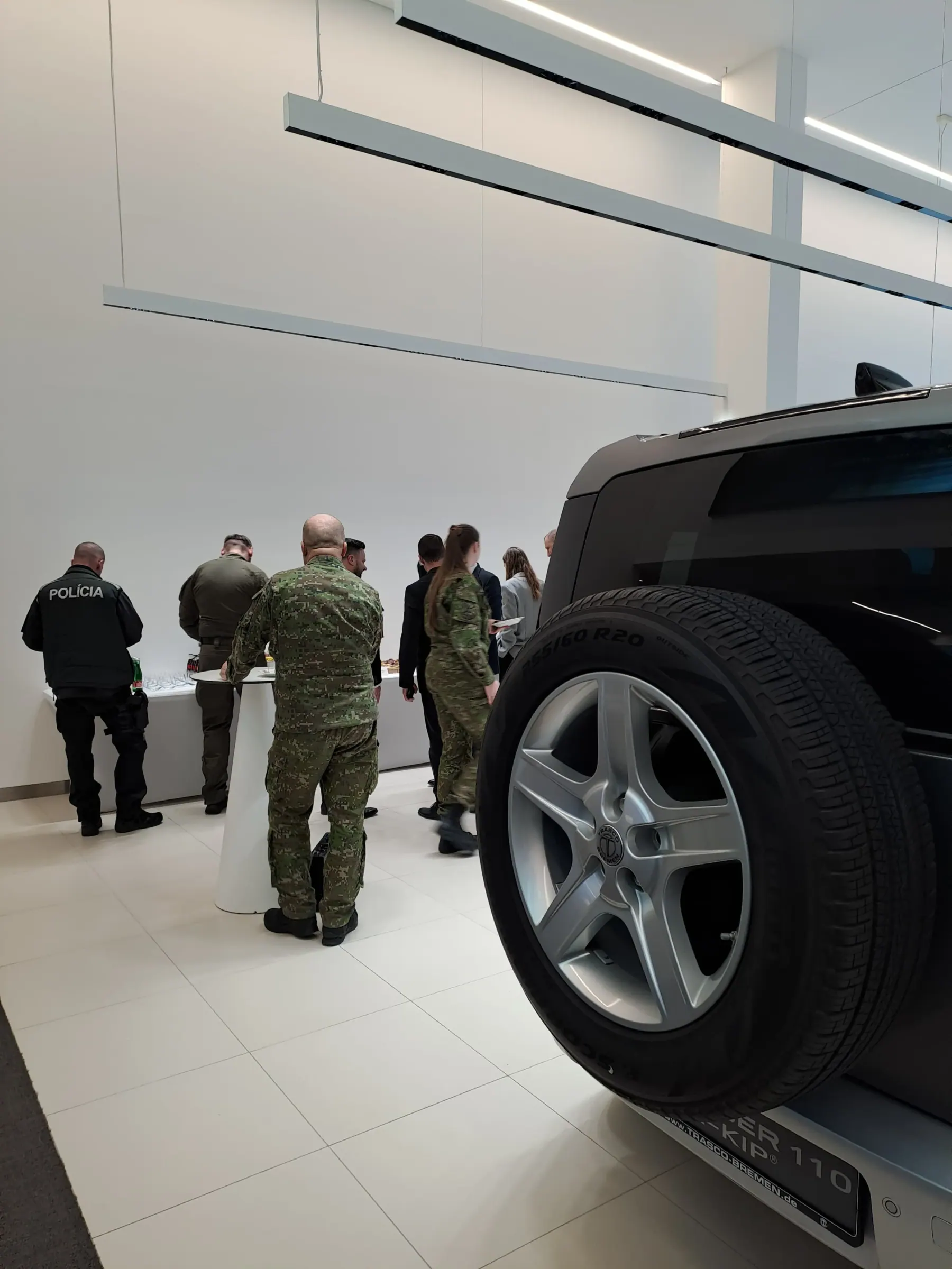 Präsentation des Defender A-KIP® in Bratislava, Slowakei – Bild 3