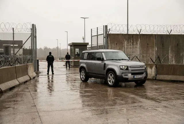 Defender A-KIP® at a security checkpoint barrier